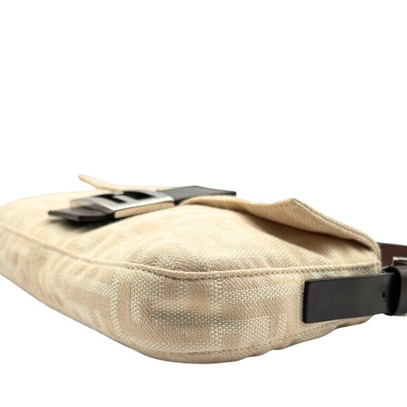 Fendi Vintage Cream Zucca Baguette - Picture 4 of 9